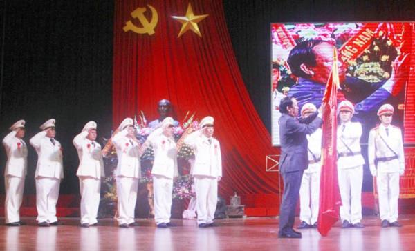 Nhiều đơn vị, địa phương tổ chức trọng thể lễ kỷ niệm 70 năm Ngày truyền thống CAND Việt Nam, 10 năm Ngày hội TDBVANTQ