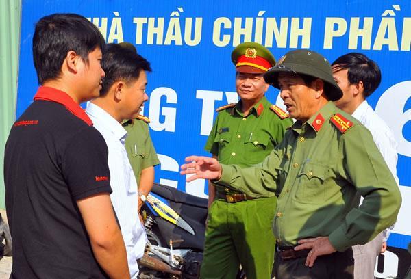 Kiểm tra tiến độ thi công hệ thống camera an ninh trật tự