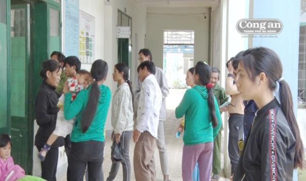 Bị chó cắn, đến thầy cúng trước khi đến cơ sở y tế