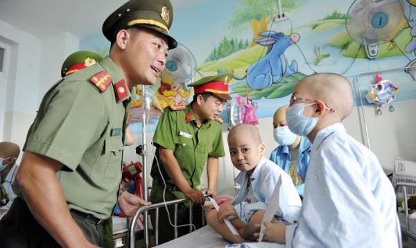 ATM máu sống di động