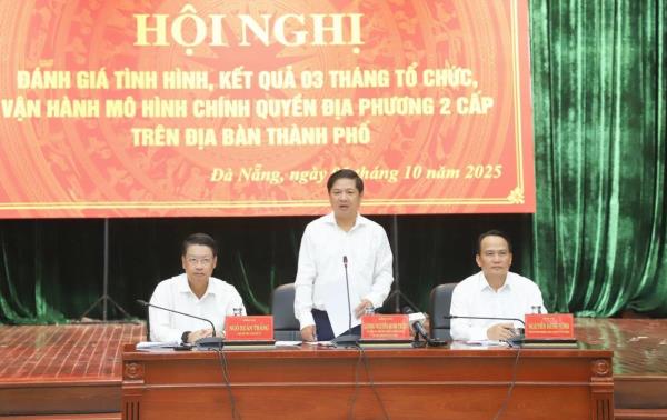 Giữ vững tinh thần đoàn kết, thống nhất vì nhân dân phục vụ