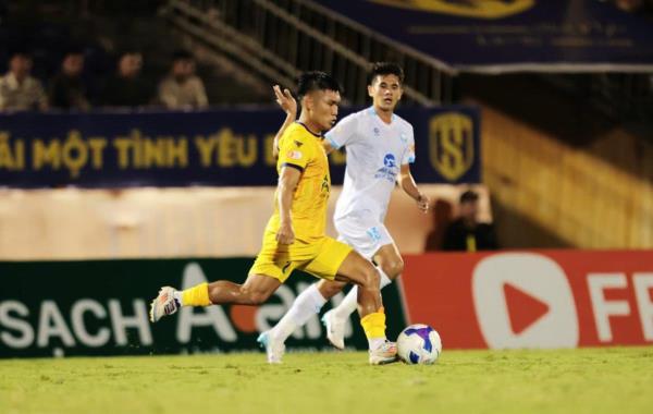 Trong hoàn lưu bão Kajiki