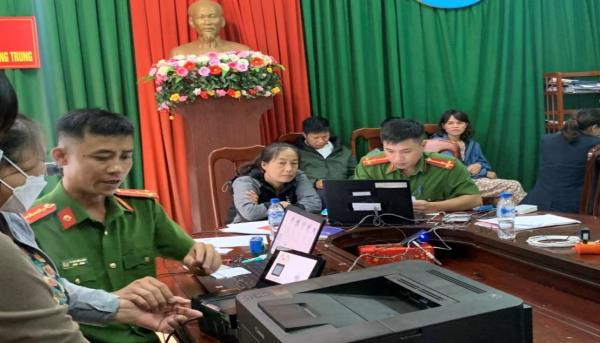 Kon Tum triển khai đợt cao điểm đăng ký, kích hoạt tài khoản định danh điện tử