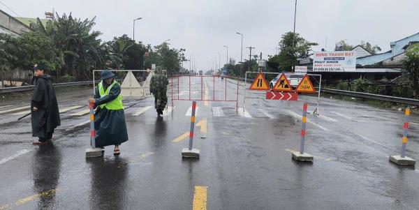 Trưa 23-12 bắt đầu cấm xe ô-tô lưu thông qua cầu Câu Lâu