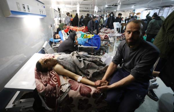 Tấn công đẫm máu vào đoàn người chờ hàng viện trợ ở Dải Gaza