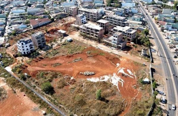 Biểu tượng mới của Tây Nguyên hay dự án bom xịt của Tập đoàn FLC trên khu đất vàng ở phố núi Pleiku