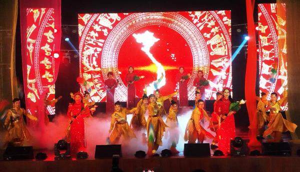 Sáng mãi niềm tin với Đảng tạo sức lan tỏa mạnh mẽ tai Hội diễn nghệ thuật quần chúng