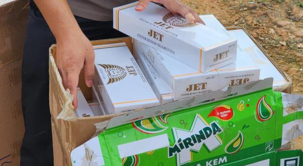 Quảng Trị: Công an đấu tranh, bắt giữ vụ vận chuyển gần 49.000 gói thuốc lá điếu nhập lậu đưa vào phía Nam