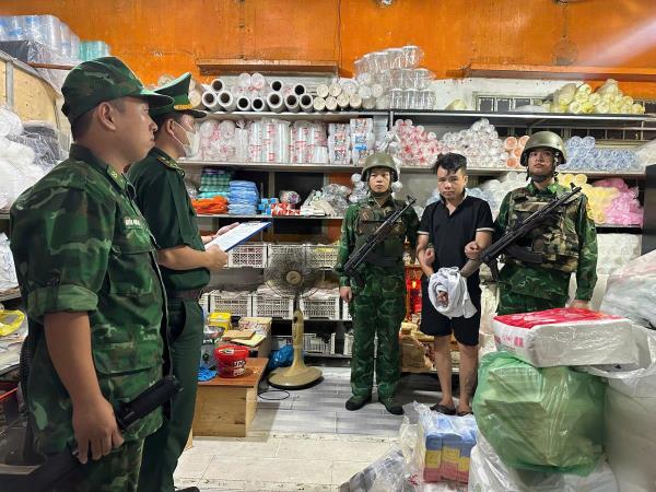 Bắt đối tượng mua bán trái phép chất ma túy khu vực biên giới biển