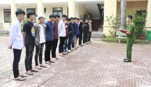 Côn đồ làng sa lưới