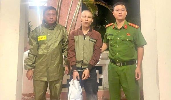 Đột kích kho ma túy tại gia