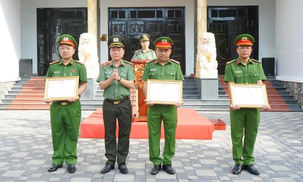 Nhiều tập thể, cá nhân thuộc Công an TP Đà Nẵng lập chiến công xuất sắc