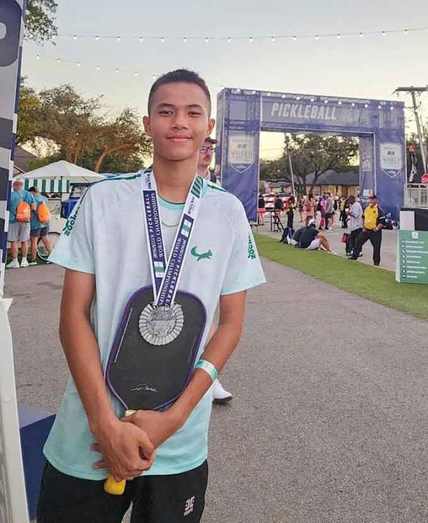Học sinh 14 tuổi từ Đà Nẵng gây sốc pickleball thế giới