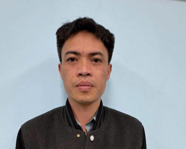 Tạm giữ hình sự tài xế ô tô Lexus hành hung nam shipper