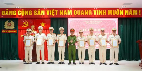 Công an quận Hải Châu công bố quyết định giải thể và điều động cán bộ