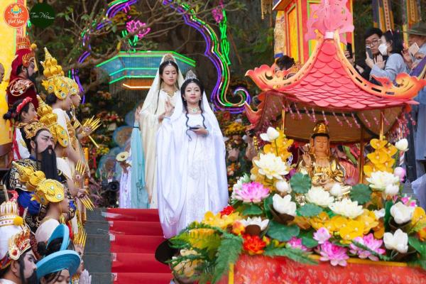 Tọa đàm khoa học Ảnh hưởng của Phật giáo trong di sản tư liệu Văn bia Ma nhai tại danh thắng Ngũ Hành Sơn