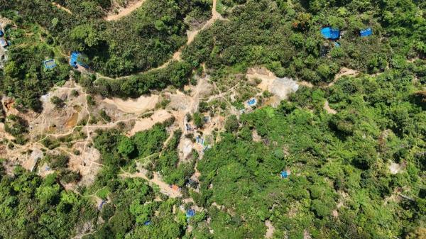 Quảng Nam, khai thác vàng trái phép rầm rộ tại Phước Sơn