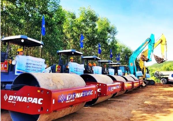 Hơn 3.000 tỷ đồng đầu tư Dự án mở rộng cao tốc La Sơn - Hòa Liên