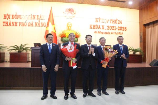 Chủ tịch UBND TP Đà Nẵng xin nghỉ hưu trước tuổi