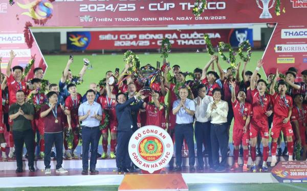 Đoạt Siêu Cúp, CLB Công an Hà Nội mơ cú ăn ba