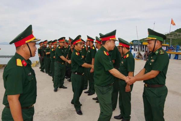 Bộ CHQS thành phố Đà Nẵng thăm, làm việc tại đảo Cù Lao Chàm