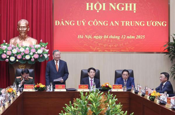 Tổng Bí thư: Gia tăng đóng góp của lực lượng Công an thực hiện các mục tiêu chiến lược của Đảng