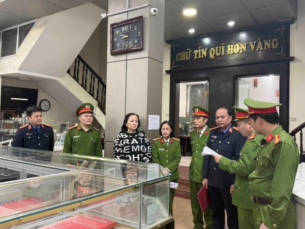 Hiệu vàng Kim Chung doanh thu 5.000 tỷ đồng nhưng mỗi tháng nộp thuế chưa đến 10 triệu đồng