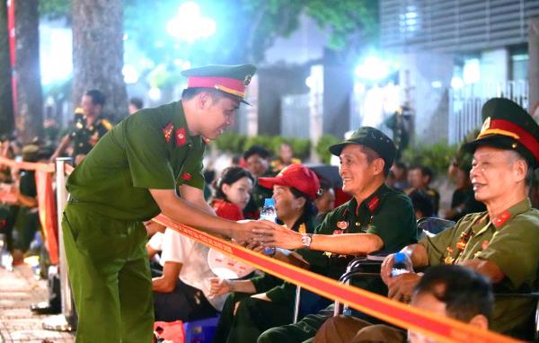 Bộ trưởng Lương Tam Quang gửi Thư khen lực lượng CAND bảo vệ tuyệt đối an ninh, an toàn Đại lễ A80