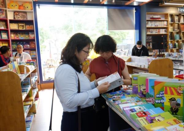 Thủ tướng yêu cầu bảo đảm sách giáo khoa và giáo viên kịp thời cho năm học 2023-2024