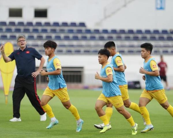 Đóng thuyền cho cả ao lẫn biển