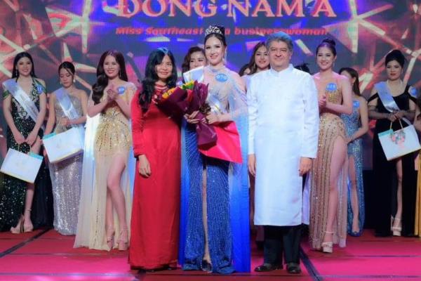 Đỗ Anh Sa đạt giải Á hậu 2 của cuộc thi Hoa hậu doanh nhân Đông Nam Á 2023