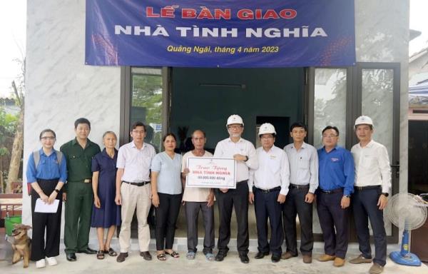 PC Quảng Ngãi tổ chức bàn giao 03 nhà tình nghĩa