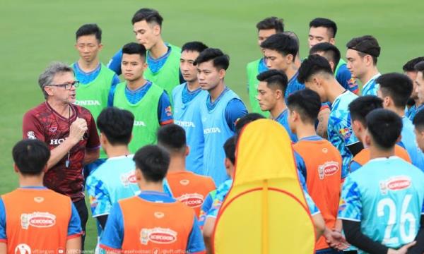 Cơ hội cho các tuyển thủ Việt Nam trong 2 trận giao hữu dịp FIFA Days: Chấp nhận trạng thái chờ