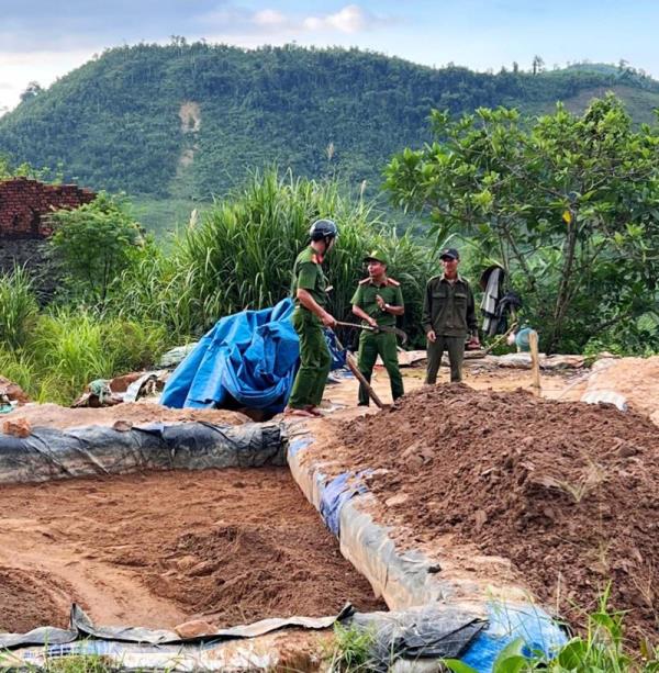 Vàng tặc vẫn ngang nhiên lộng hành tại khu vực mỏ vàng Bồng Miêu (Kỳ cuối: Khẩn trương truy quét vàng tặc để hoàn thổ, đóng cửa mỏ)