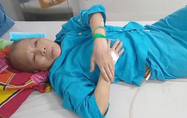 Người phụ nữ nghèo chống chọi ung thư giai đoạn cuối giữa khốn cùng