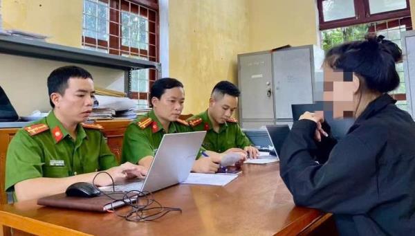 Công an xã kịp thời giải cứu cô gái bị lừa bán qua Campuchia