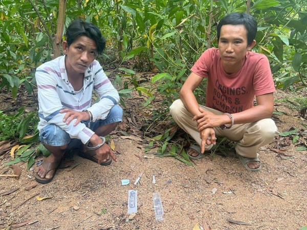 Bắt ma trong rẫy keo