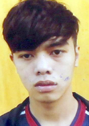 Chiếm facebook đoạt tiền