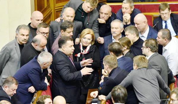 Căng thẳng leo thang, Nga kêu gọi Mỹ kiềm chế Ukraine