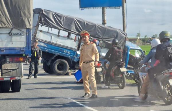 Tai nạn liên hoàn trên QL1A