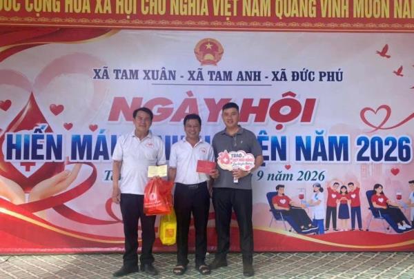Người thầm lặng hiến 8,5 lít máu cứu người