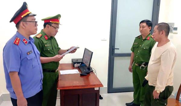 Bị khởi tố vì mua bán trái phép hóa đơn trị giá hơn 8,6 tỉ