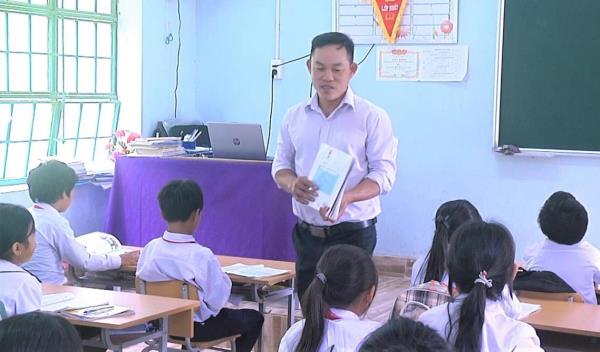 Miền núi Quảng Nam khó khăn do thiếu giáo viên