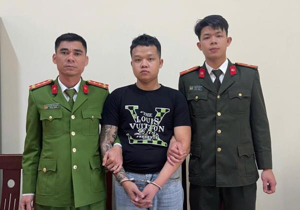 Bị tóm khi về quê ăn Tết