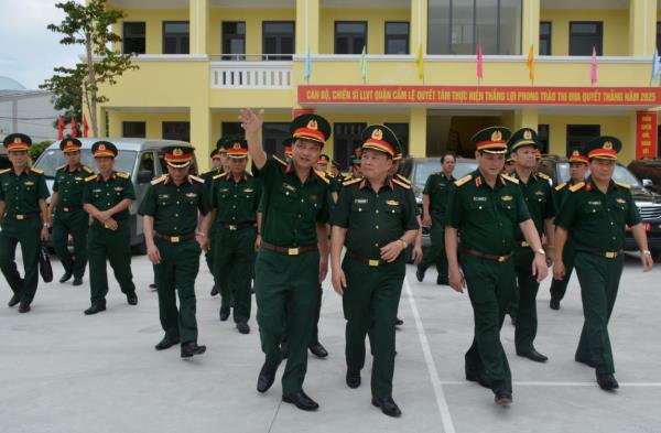 Bộ Quốc phòng kiểm tra công tác sắp xếp lại cơ quan quân sự địa phương tại Đà Nẵng, Quảng Nam