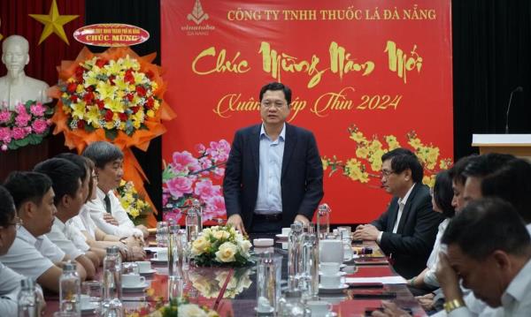 Hỗ trợ để sớm di dời nhà máy thuốc lá vào Cụm công nghiệp Cẩm Lệ