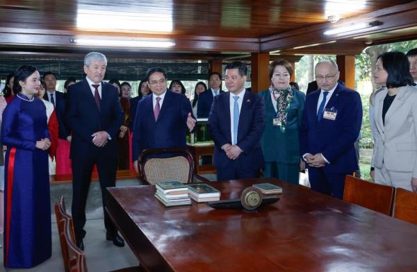 Thủ tướng Cộng hòa Kyrgyzstan Adylbek Kasymaliev kết thúc tốt đẹp chuyến thăm chính thức Việt Nam