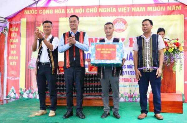 Sôi nổi ngày hội đoàn kết, yêu thương, thắm tình làng nghĩa xóm