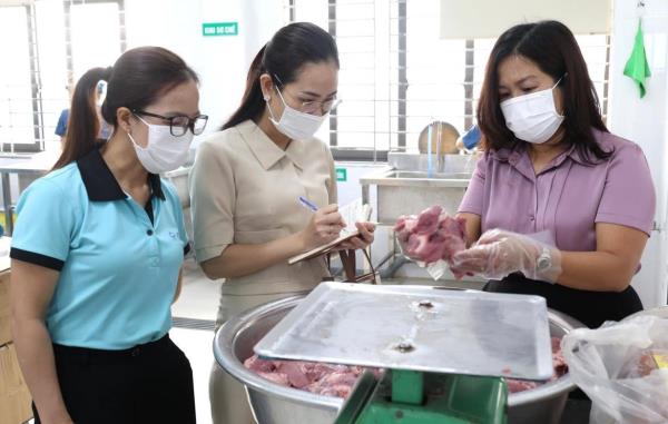 Sở Giáo dục và Đào tạo Đà Nẵng kiểm tra đột xuất công tác bán trú tại các trường học