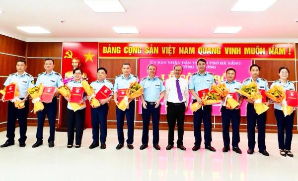 Công bố quyết định bổ nhiệm lãnh đạo các cấp của Chi cục QLTT TP Đà Nẵng